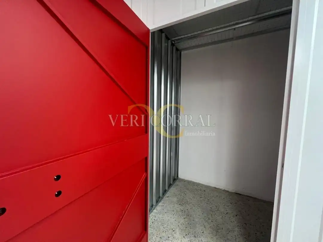 Storage room for rent in Llanes