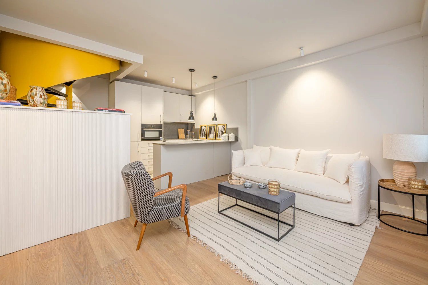 Sala d'estar de Dúplex en venda en  Madrid Capital amb Aire condicionat, Calefacció i Terrassa