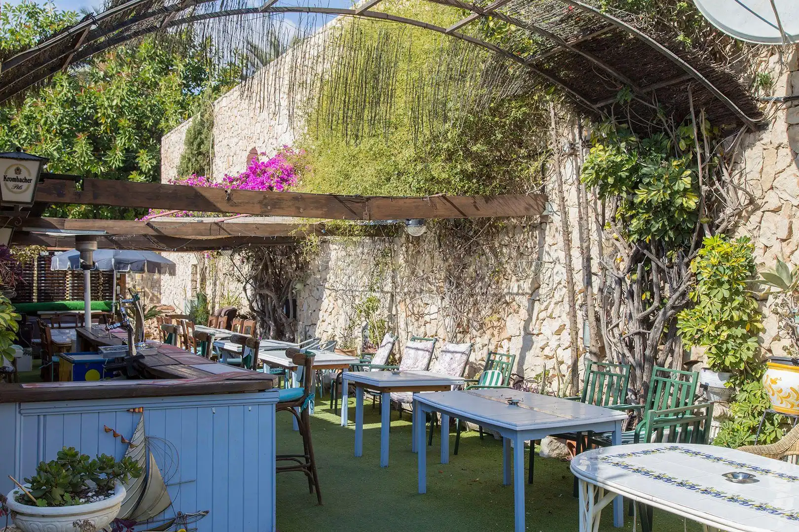 Terrasse von Geschaftsraum zur Miete in Calpe / Calp mit Klimaanlage, Möbliert und Internet