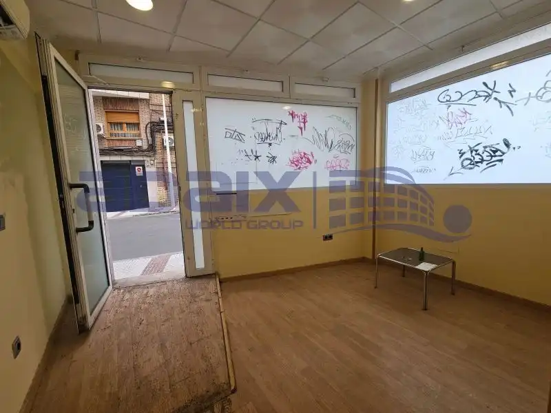 Business premises for sale in Calle Numancia, imagen 3