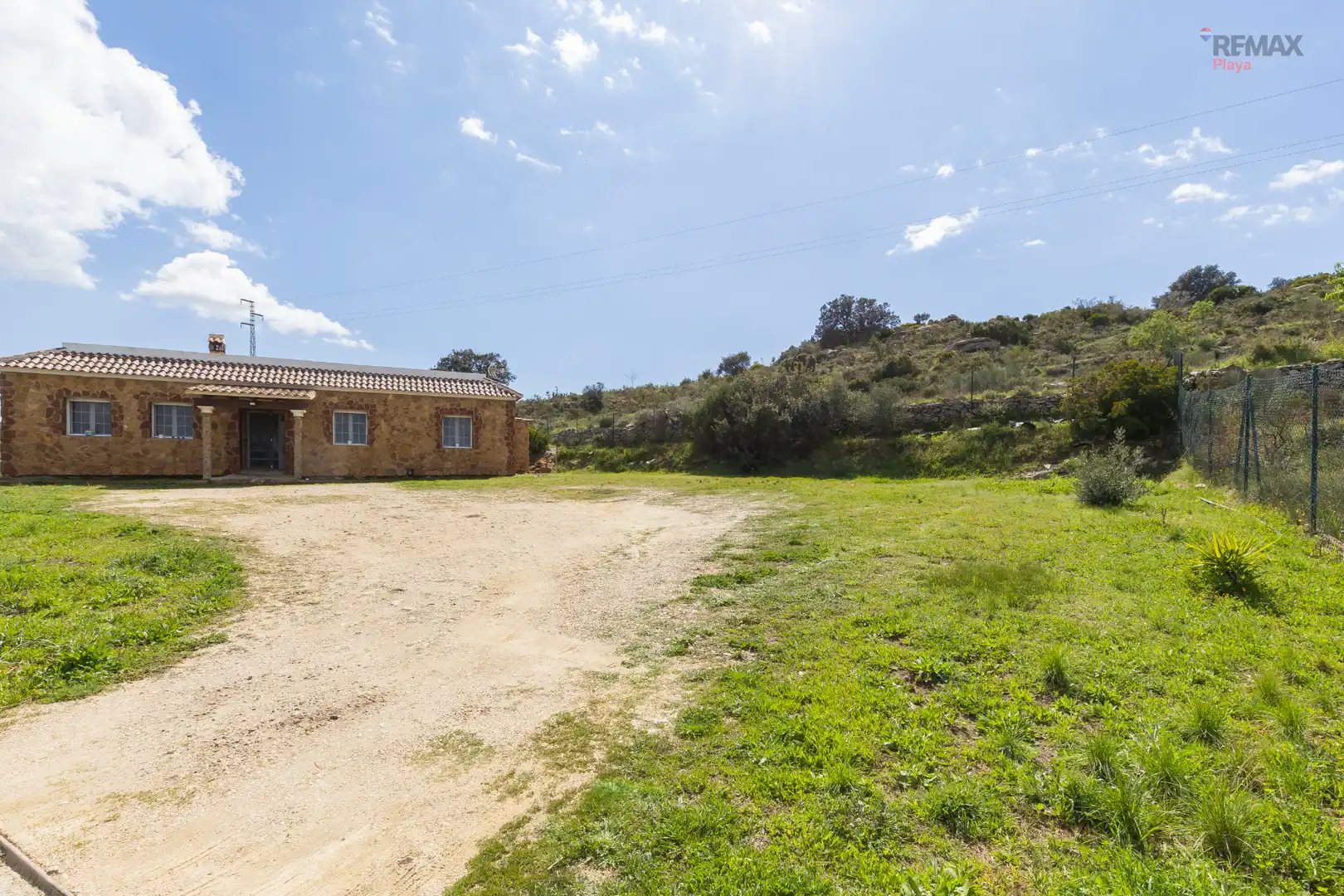 Country homes for sale in Bédar  with Air Conditioner, Private garden and Terrace
