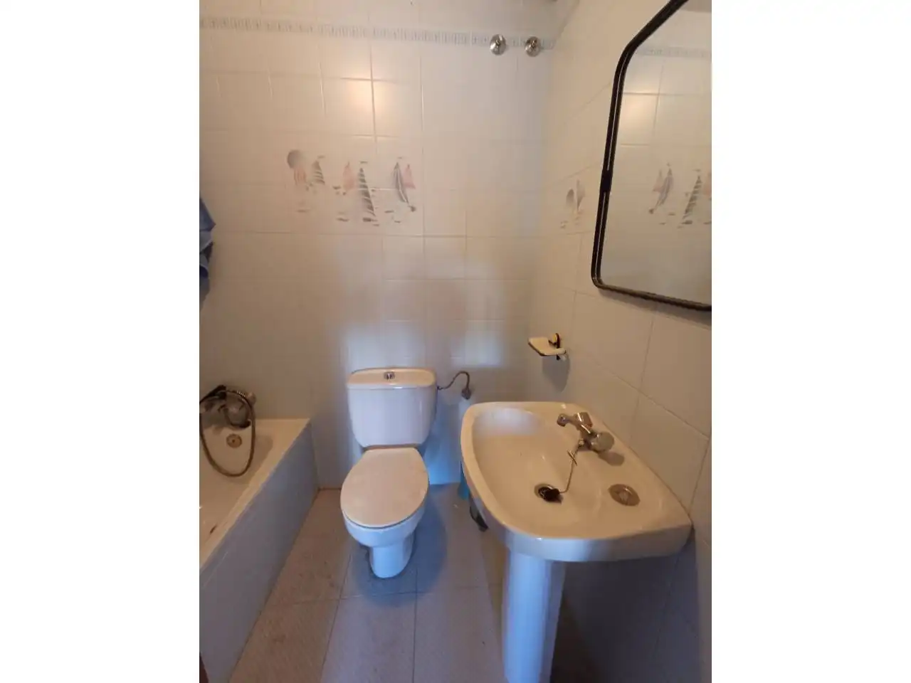Baño de Piso en venta en Huelva con Aire acondicionado