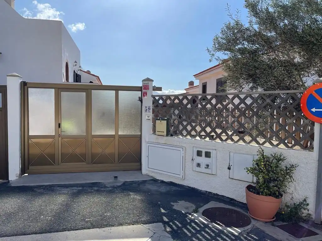 Vista exterior de Dúplex en venta en Agaete con Aire acondicionado, Calefacción y Amueblado