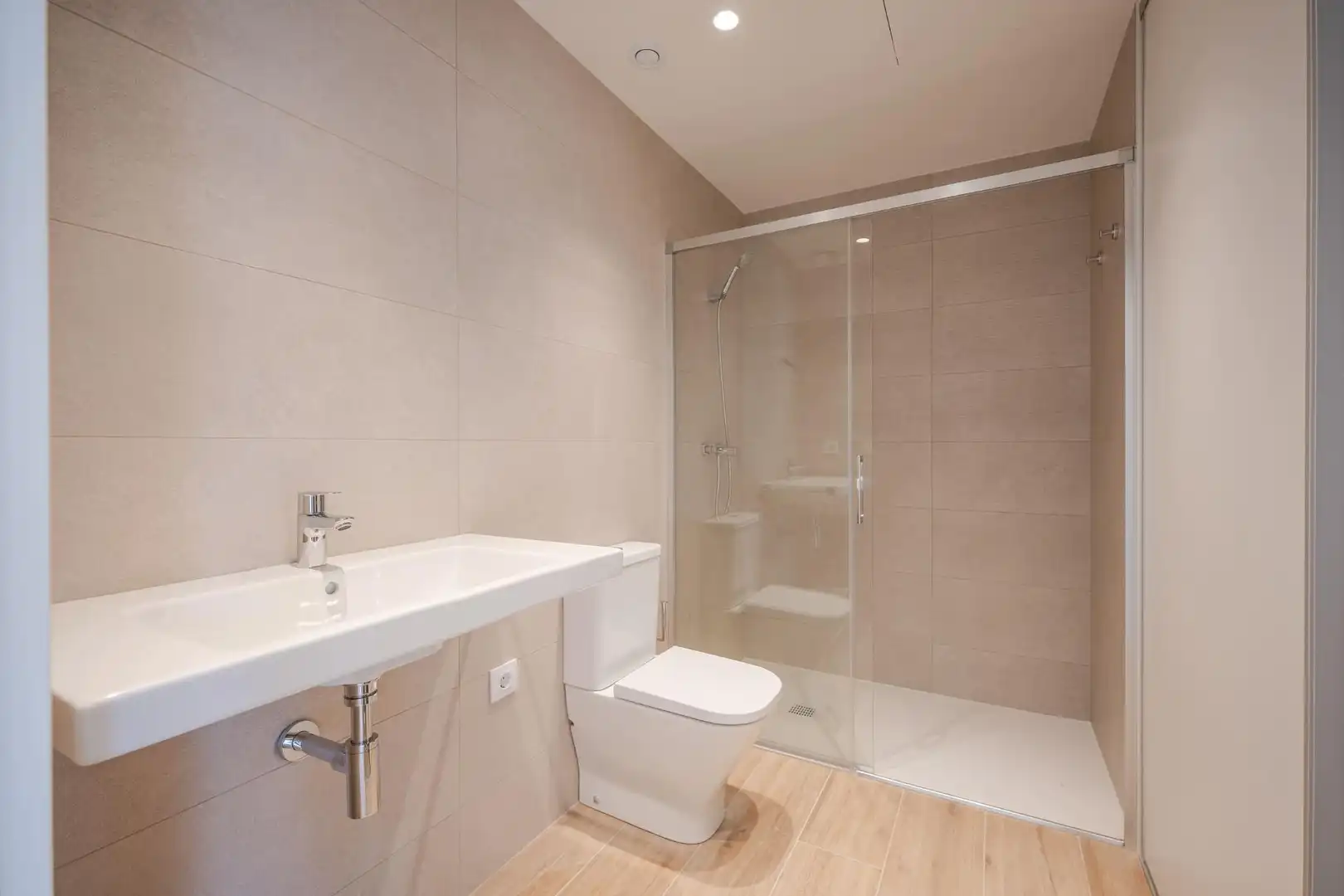 Apartments for rent in Carrer font de la teula, Domeny