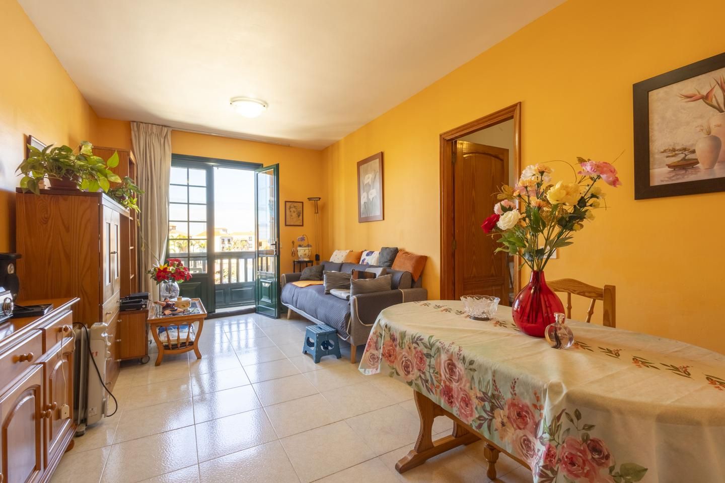 Living room of Flat for sale in Puerto de la Cruz