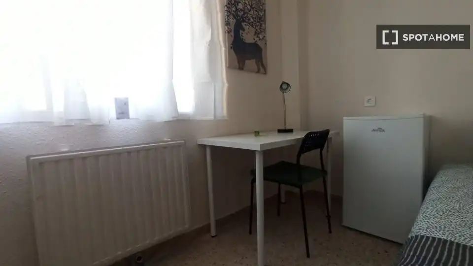 Dining room of Flat for rent in Madrid  with Air Conditioner, Heating and Furnished
