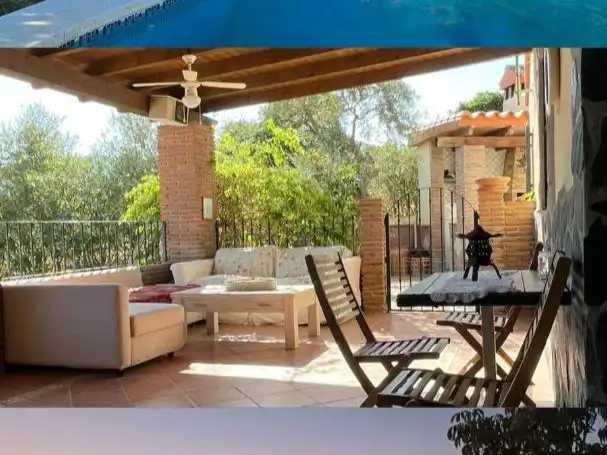 Terraza de Finca rústica de alquiler en Tolox, Málaga