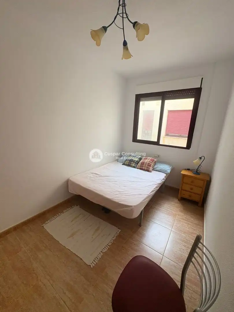 Habitación de Ático en venta en Población de Arroyo con Calefacción y Amueblado