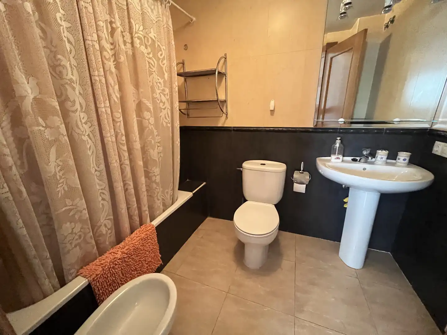 Apartamento con ascensor en venta en Carrer de la Riera Ginjolers 57 57, imagen 16