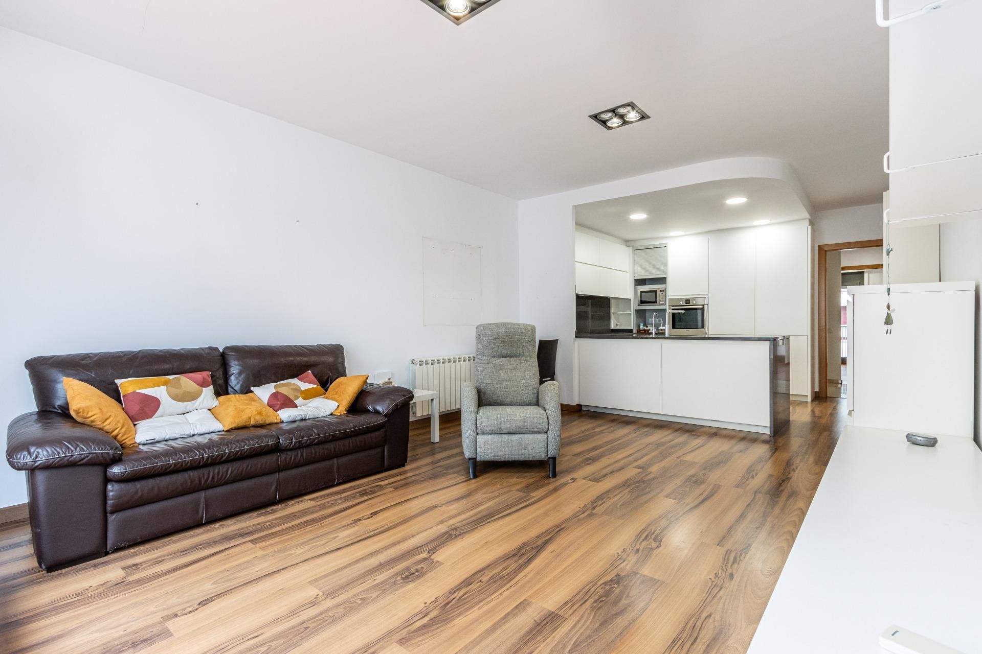 Living room of Single-family semi-detached for sale in Terrassa  with Air Conditioner, Heating and Terrace