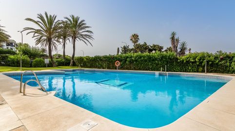 Foto 2 de Apartamento en venta en Avenida Jardines las Golondrinas, Romana Playa, Marbella