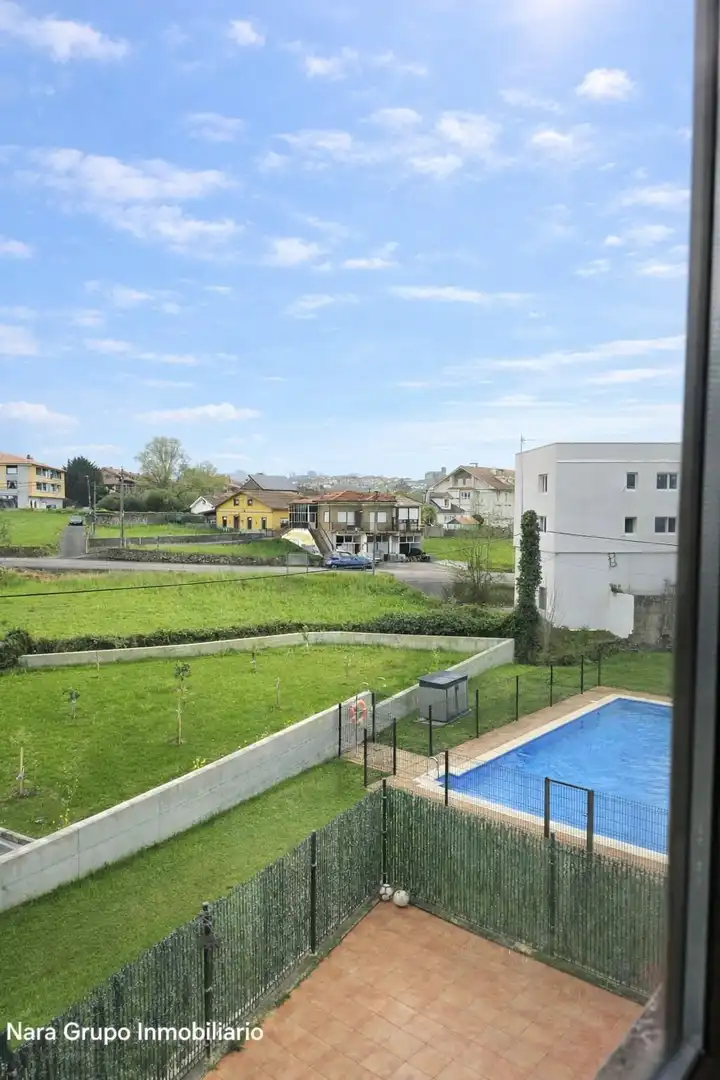 Vista exterior de Pis en venda en Meruelo amb Calefacció, Jardí privat i Terrassa