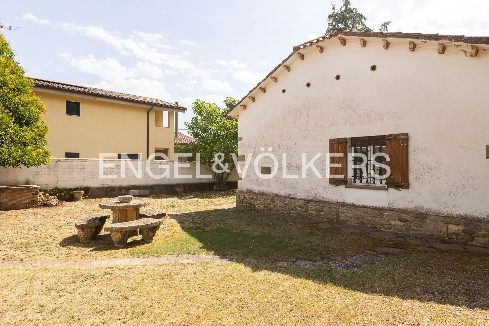 Vista exterior de Casa o xalet en venda en Tona amb Calefacció, Jardí privat i Piscina