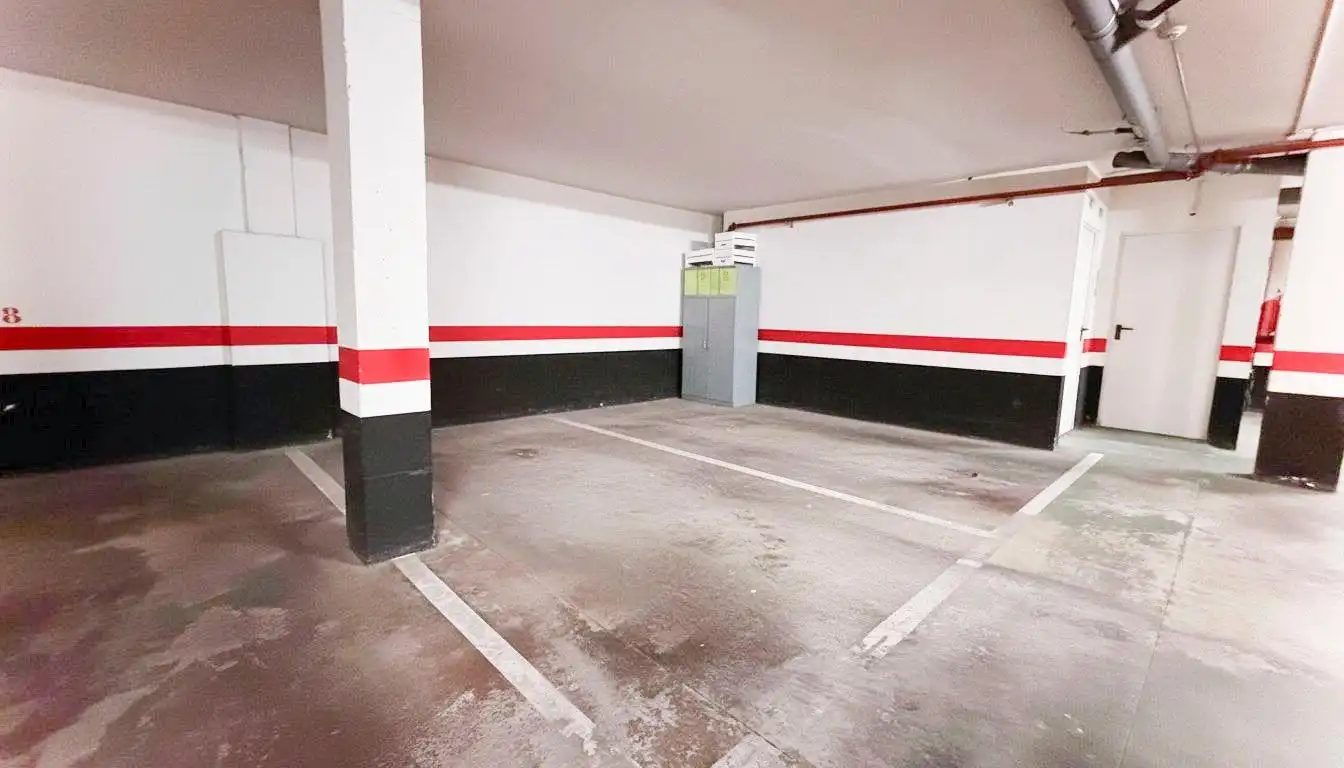 Parking of Flat for sale in Albuixech  with Air Conditioner, Heating and Balcony