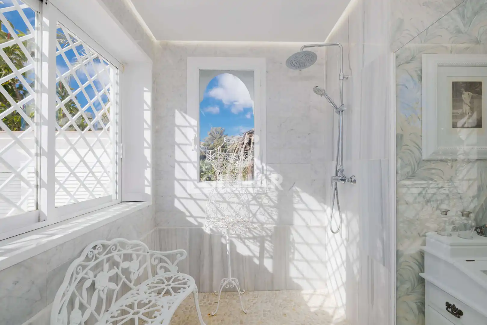Badezimmer von Maisonette zum Verkauf in Estepona mit Heizung, Abstellraum und Balkon