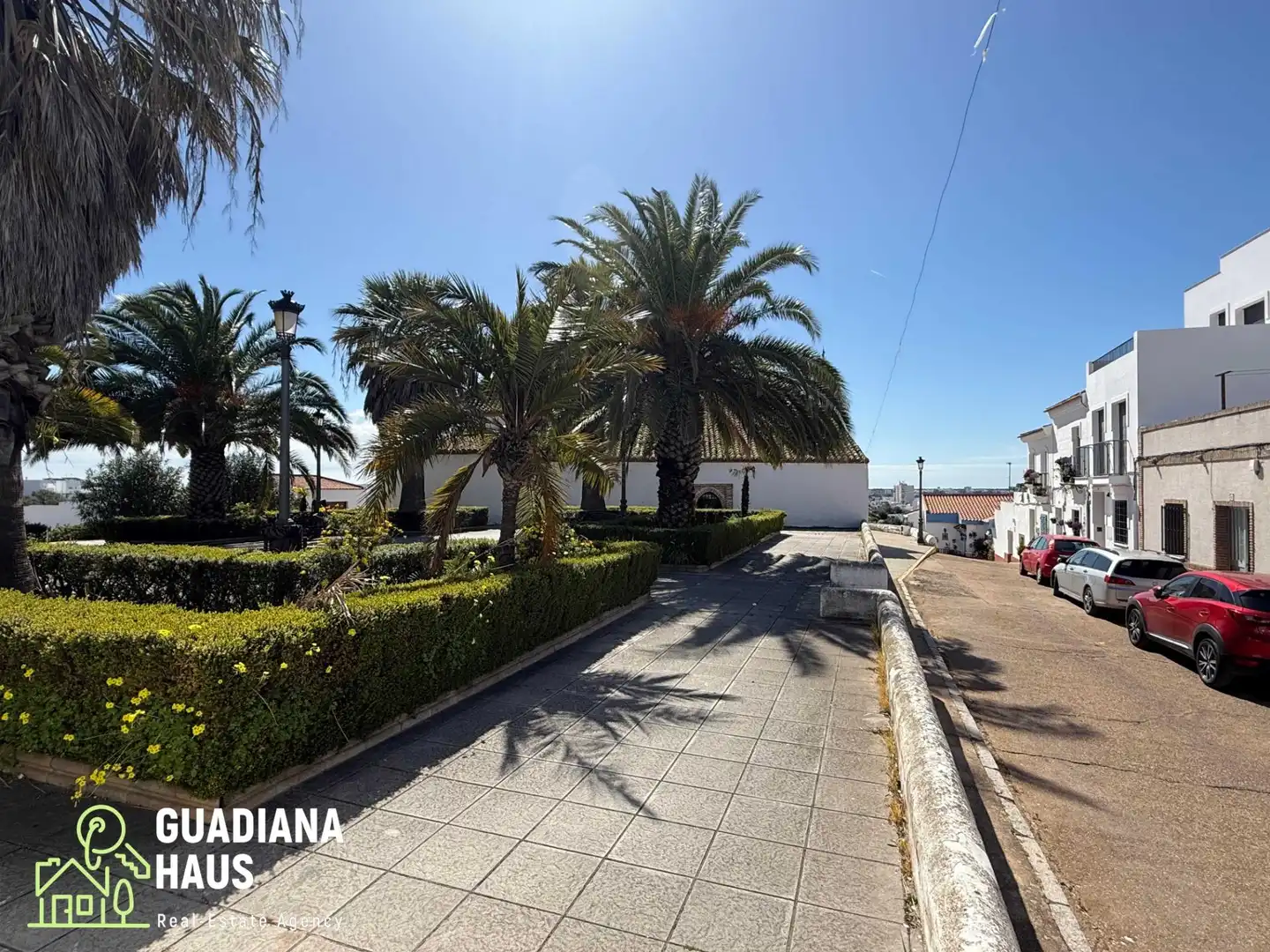 Vista exterior de Casa adosada en venda en Ayamonte amb Aire condicionat, Calefacció i Terrassa