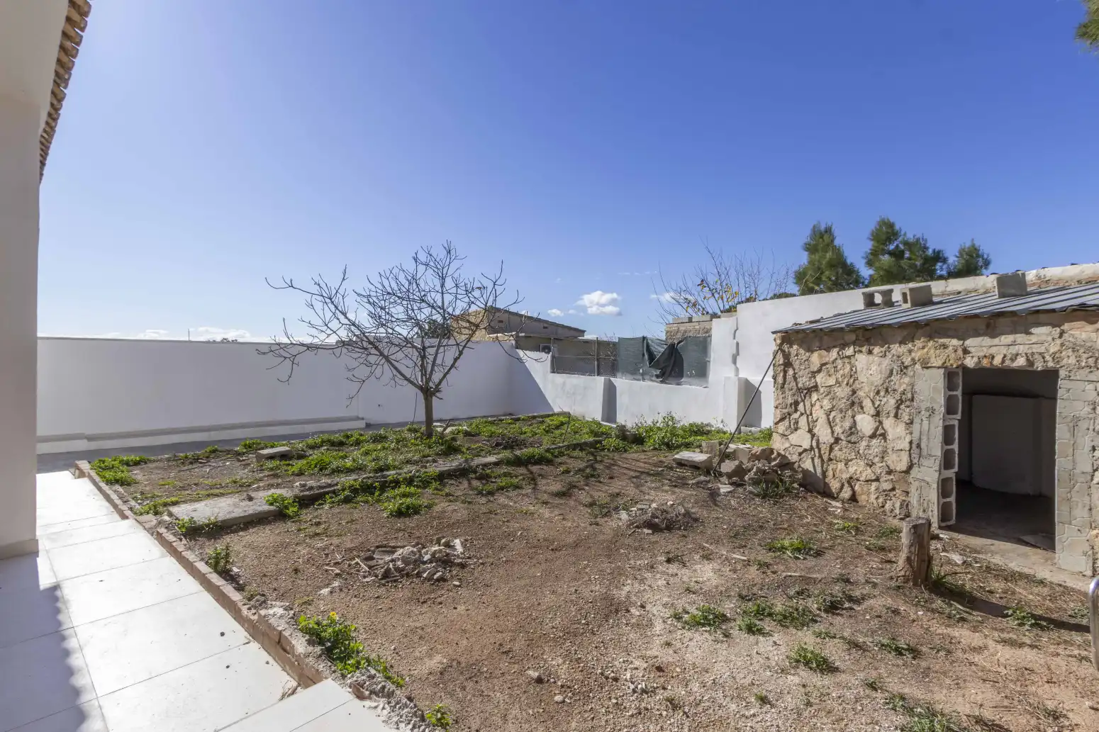 Casa o xalet en venda en La Pobla de Vallbona amb Jardí privat i Piscina