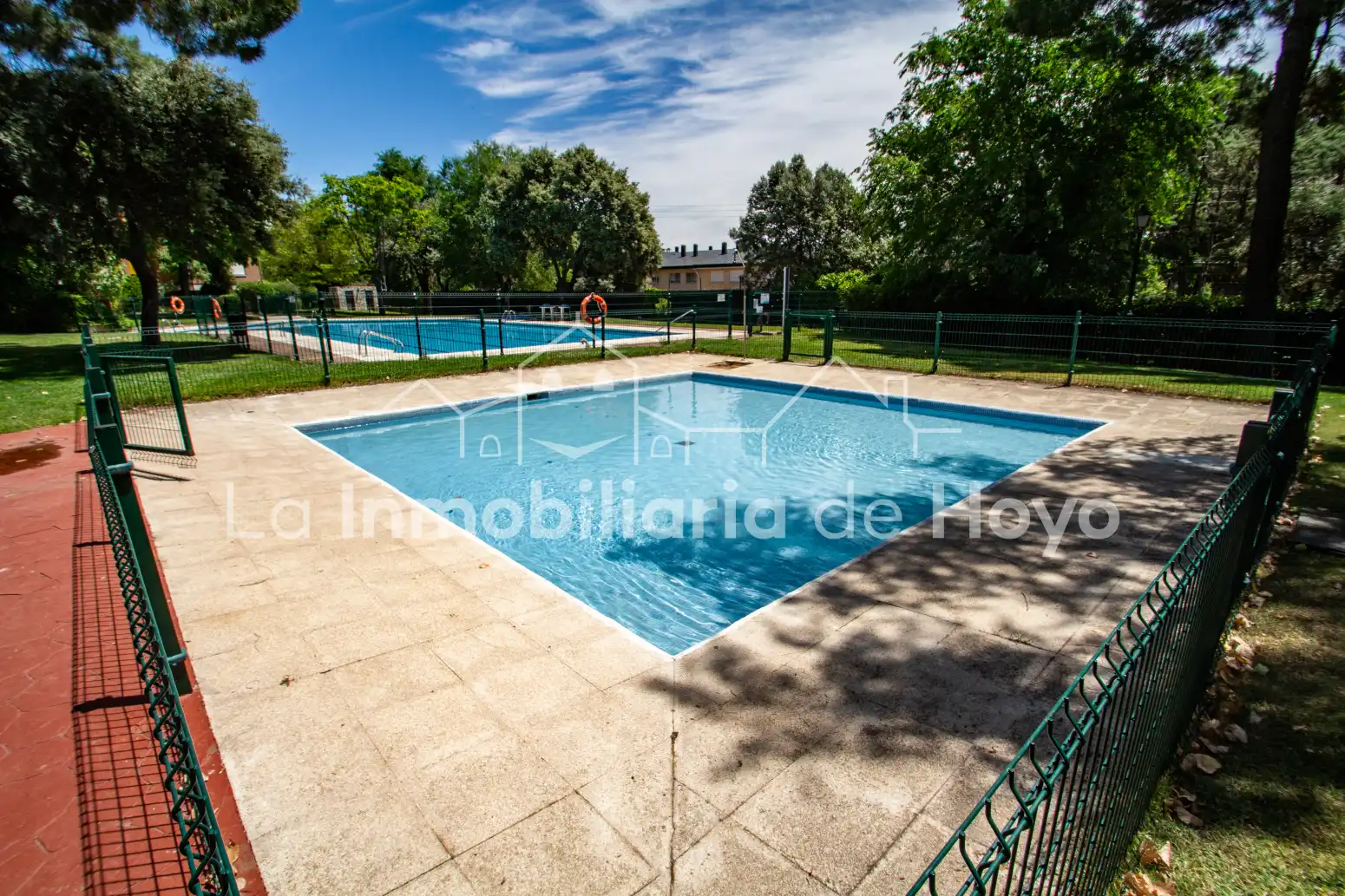 Schwimmbecken von Wohnung zum Verkauf in Hoyo de Manzanares mit Heizung, Privatgarten und Abstellraum