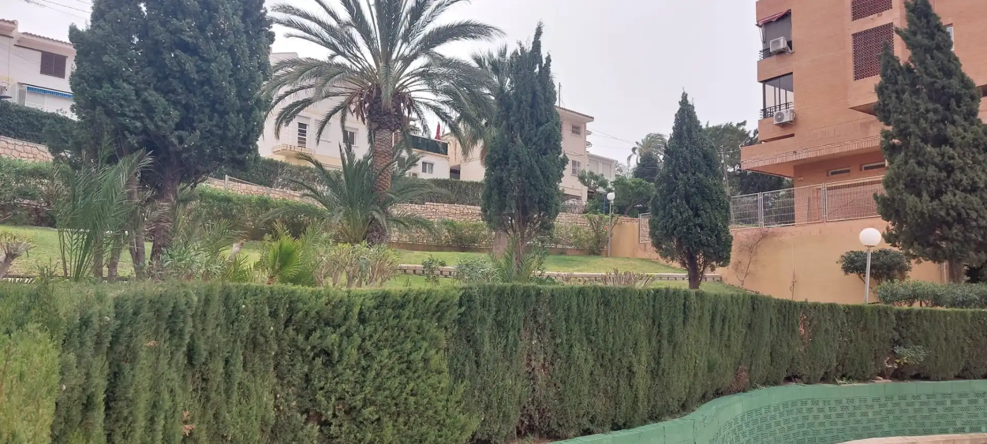 Wohnung zum Verkauf in Benidorm mit Klimaanlage, Möbliert und Waschmaschine