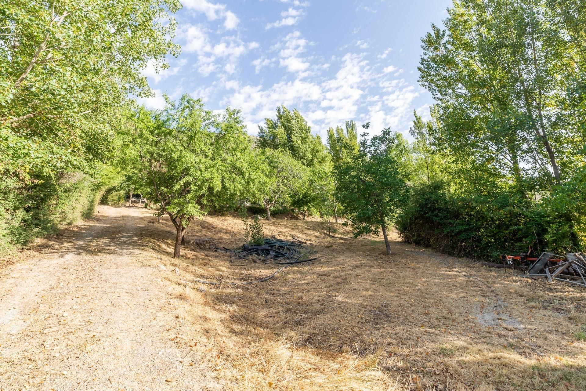 Country house for sale in Cogollos de la Vega