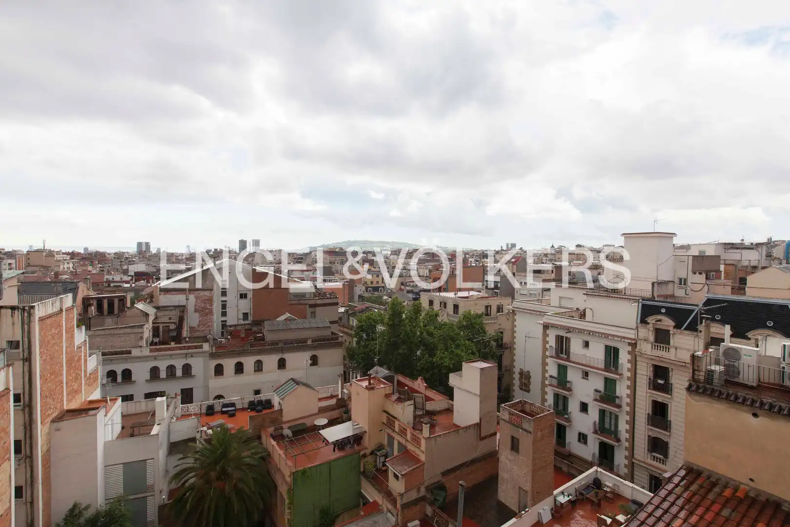 Vista exterior de Pis en venda en Barcelona amb Aire condicionat, Calefacció i Parquet