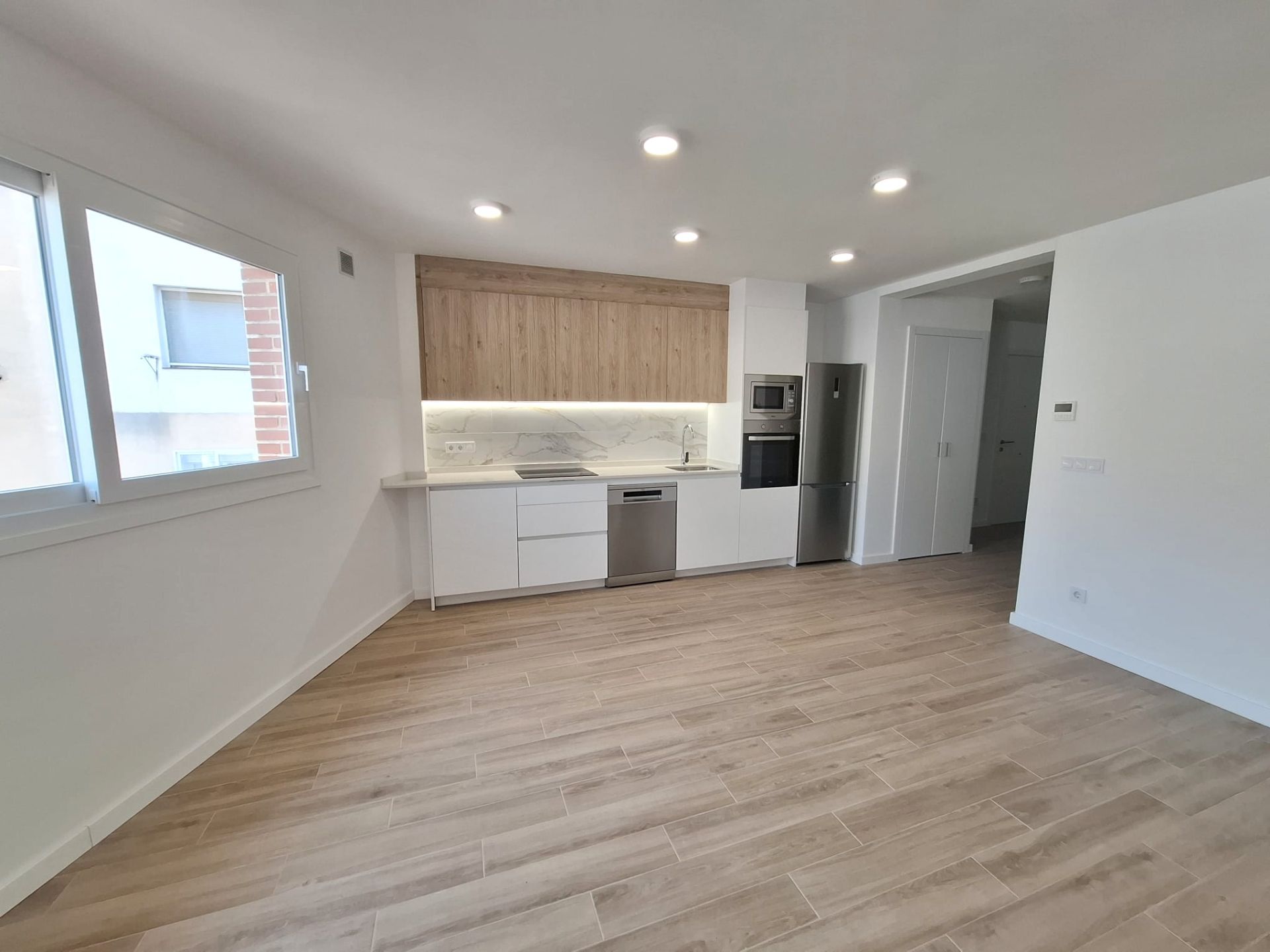 Cuina de Pis de lloguer en Reus amb Aire condicionat, Terrassa i Forn