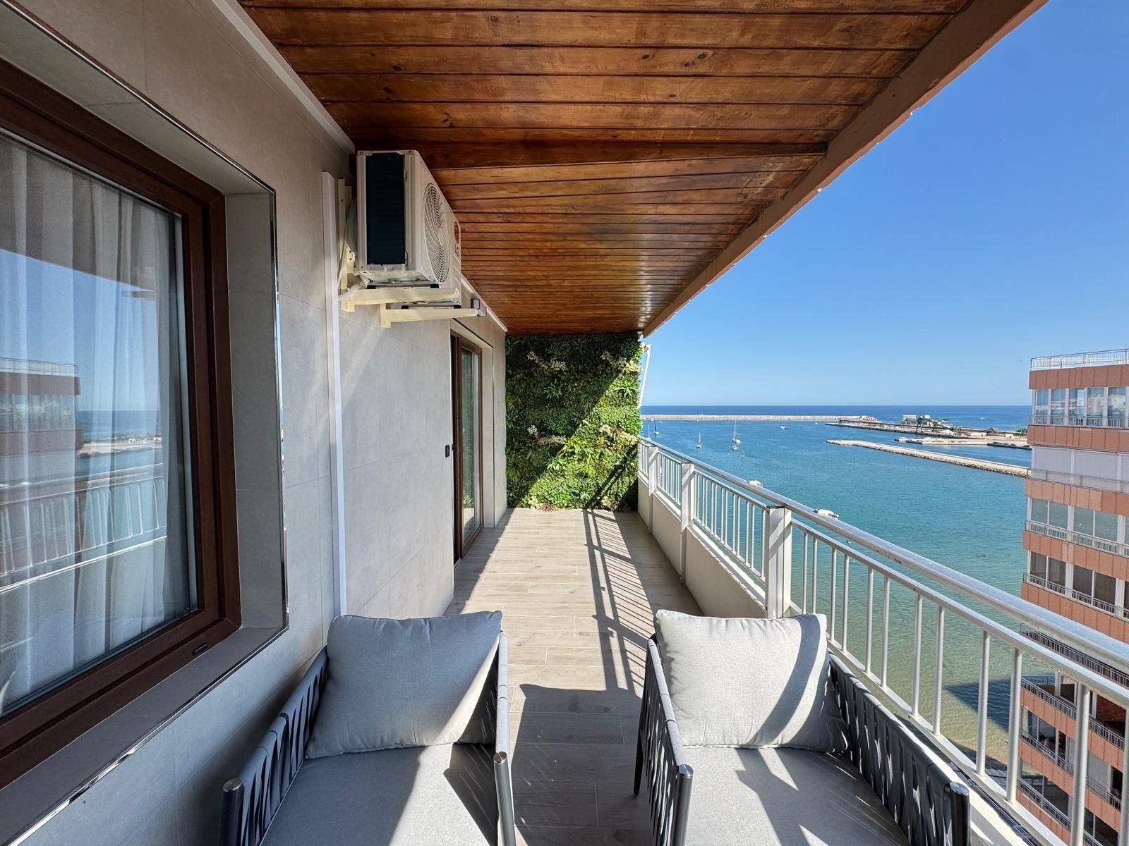Terrassa de Apartament en venda en Torrevieja amb Aire condicionat, Calefacció i Terrassa