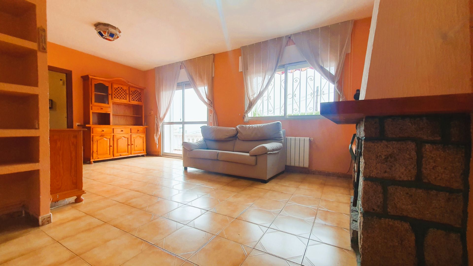 Living room of House or chalet for sale in Valdemorillo  with Air Conditioner, Heating and Private garden