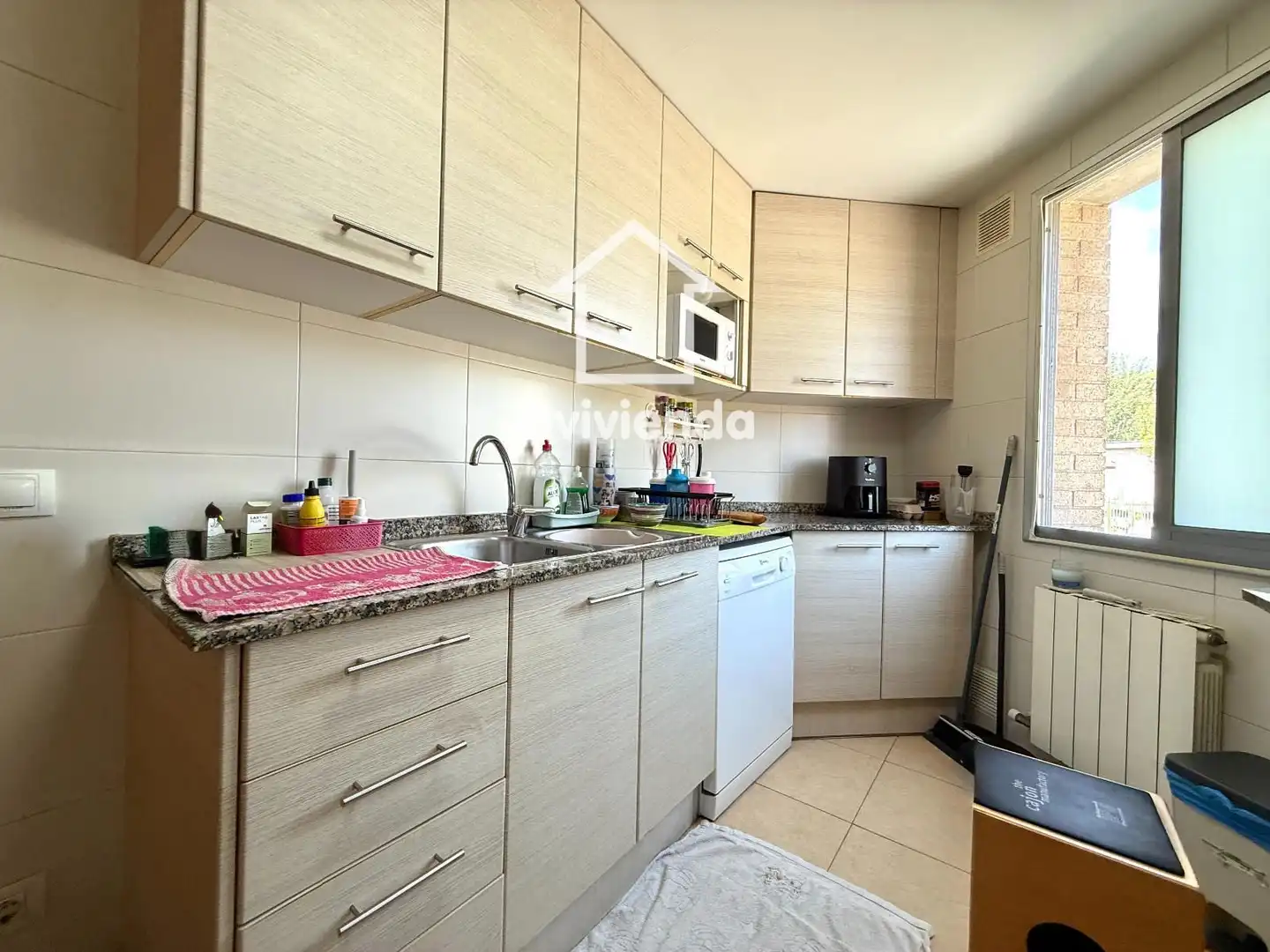 Cuina de Pis en venda en Montcada i Reixac amb Terrassa i Balcó