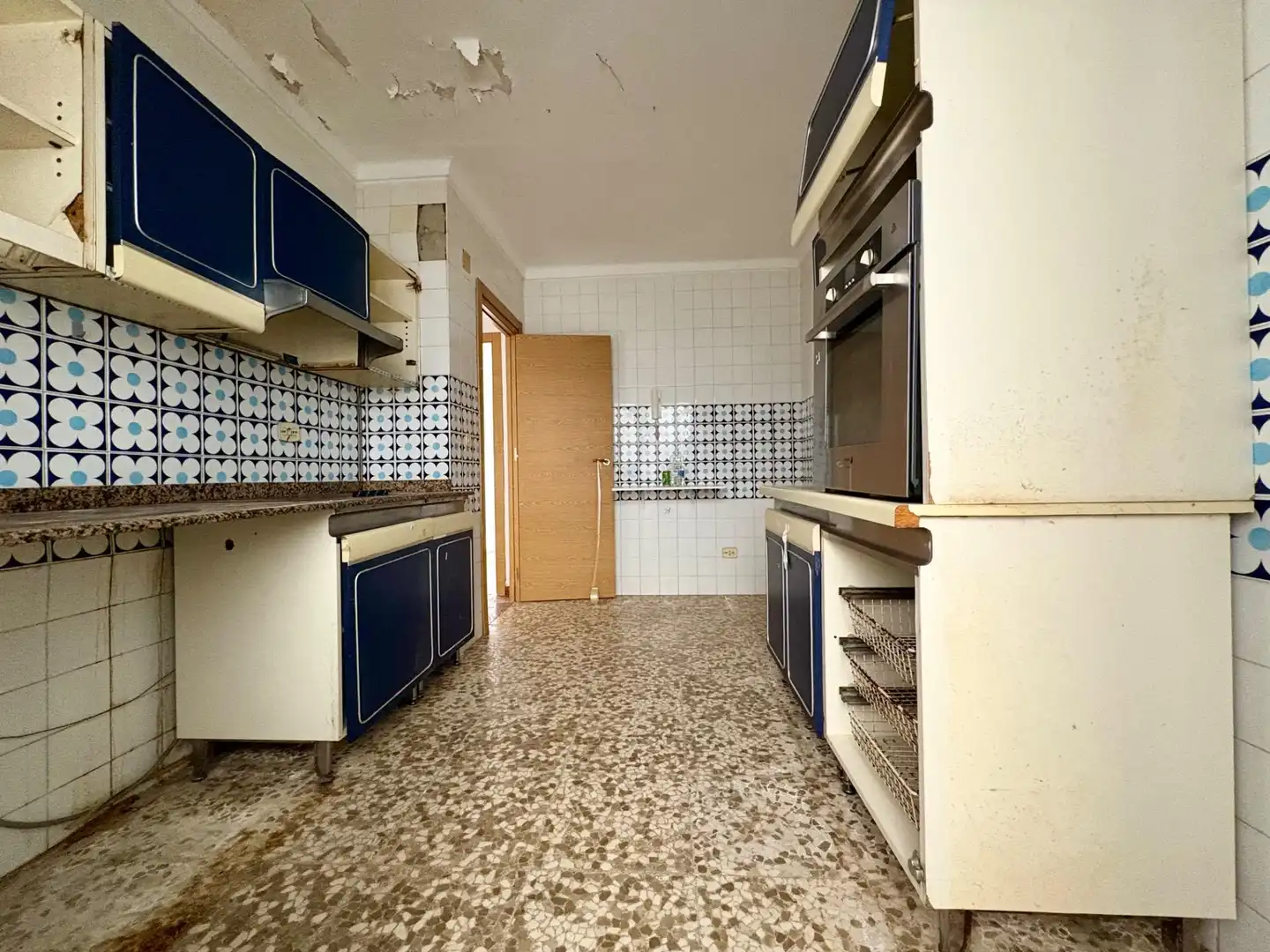 Cuina de Pis en venda en Cádiz amb Traster i Balcó