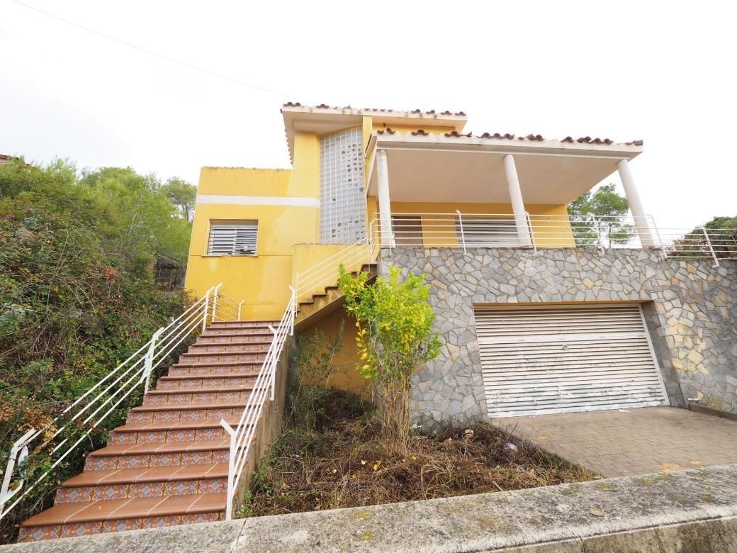 Vista exterior de Casa o chalet en venta en Cubelles con Jardín privado