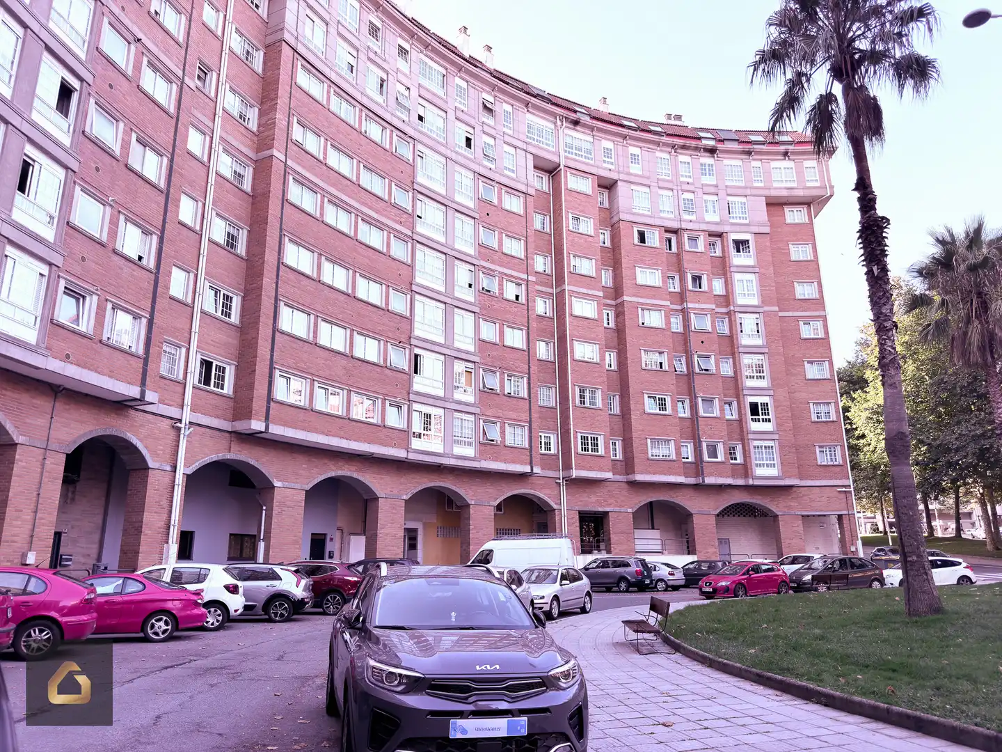 Vista exterior de Pis en venda en A Coruña Capital  amb Calefacció, Traster i Forn