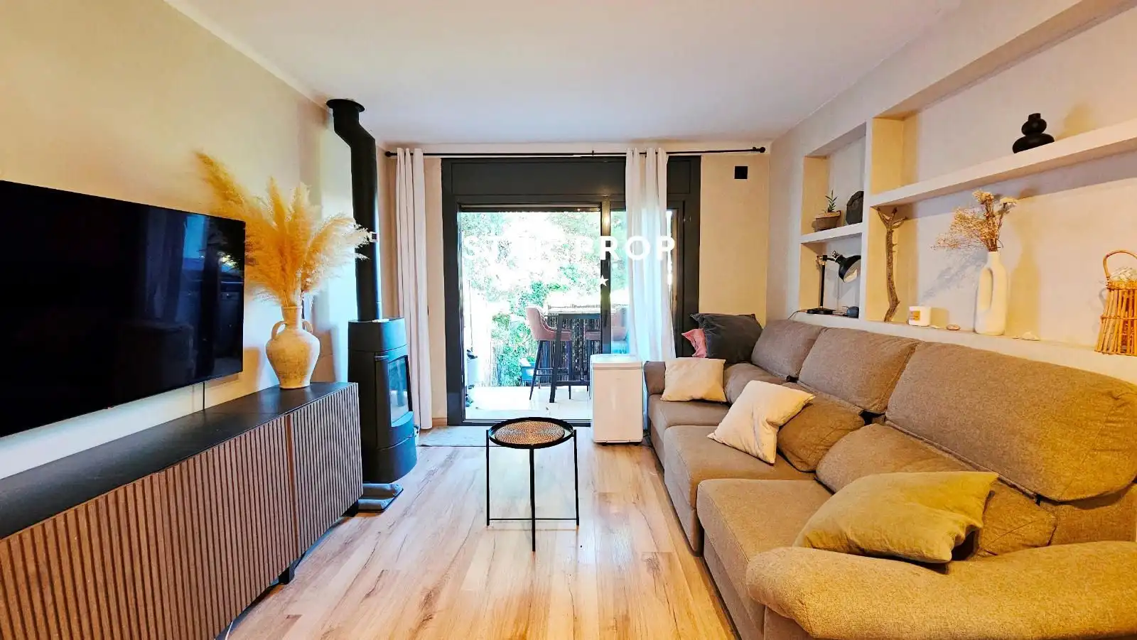 Sala de estar de Casa adosada en venta en Llançà con Terraza, Trastero y Amueblado