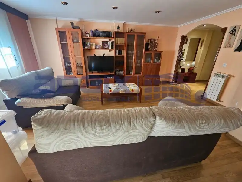 Living room of Flat for rent in Puertollano  with Air Conditioner, Parquet flooring and Terrace