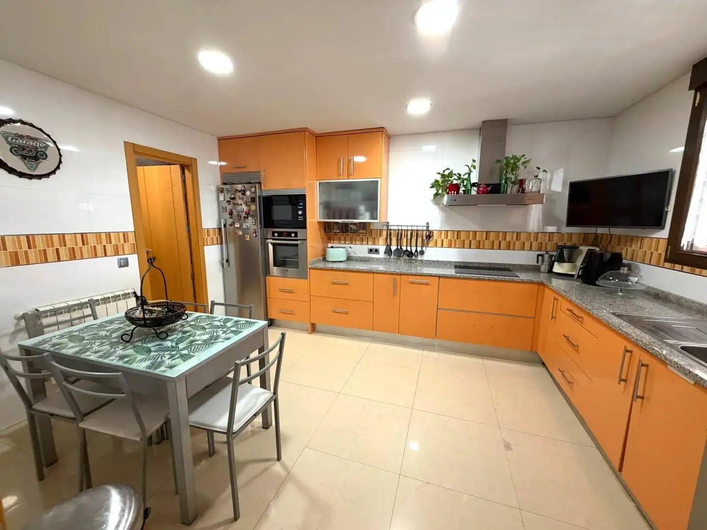 Cocina de Casa o chalet en venta en Aldea del Fresno con Aire acondicionado, Calefacción y Terraza