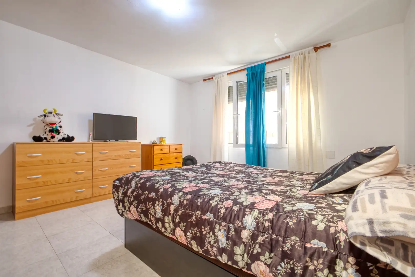 Bedroom of Flat for sale in Jijona / Xixona  with Storage room, Furnished and Oven