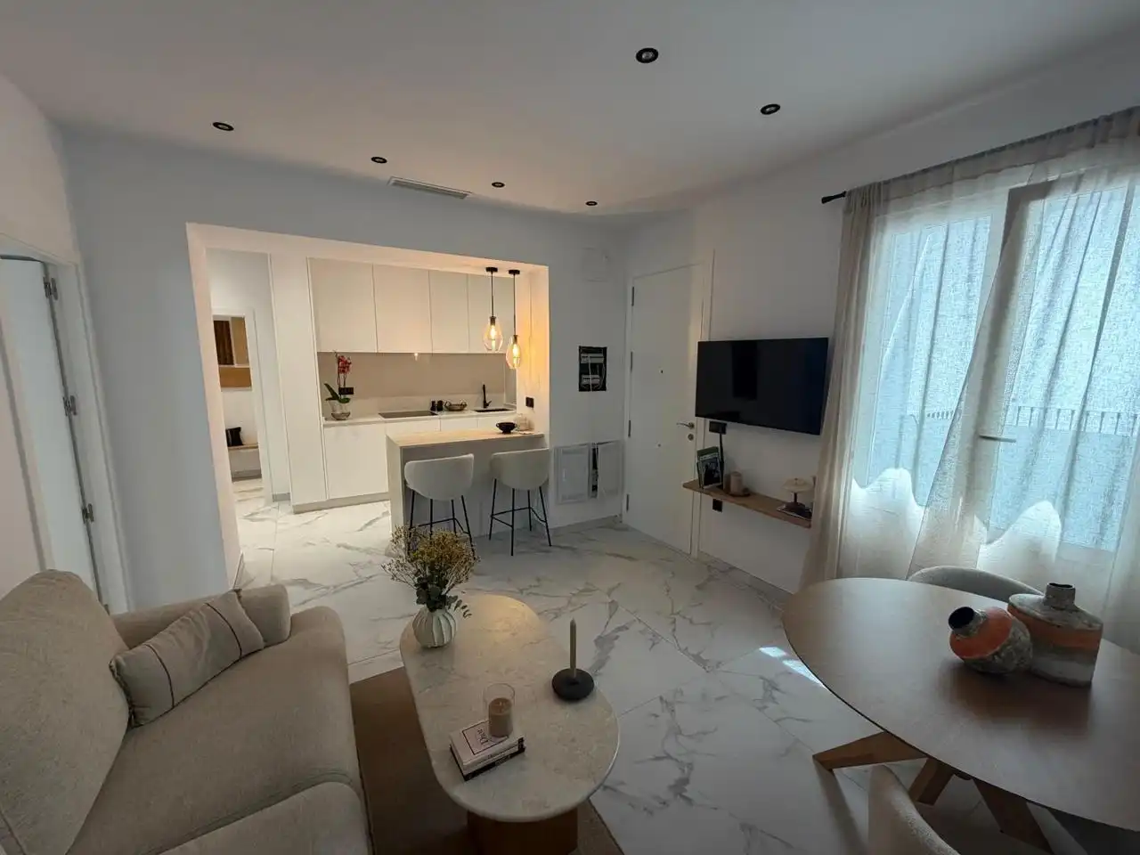 Living room of Flat for rent in Cádiz  with Air Conditioner, Furnished and Pets allowed