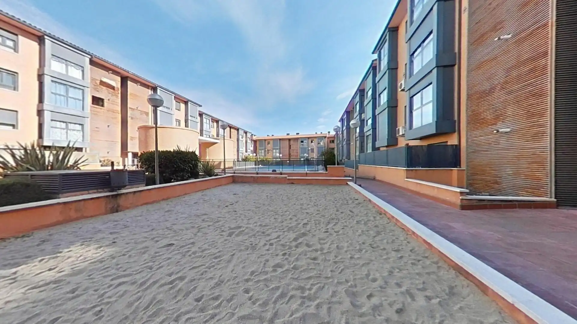 Exterior view of Flat for sale in El Molar (Madrid)  with Heating, Private garden and Storage room