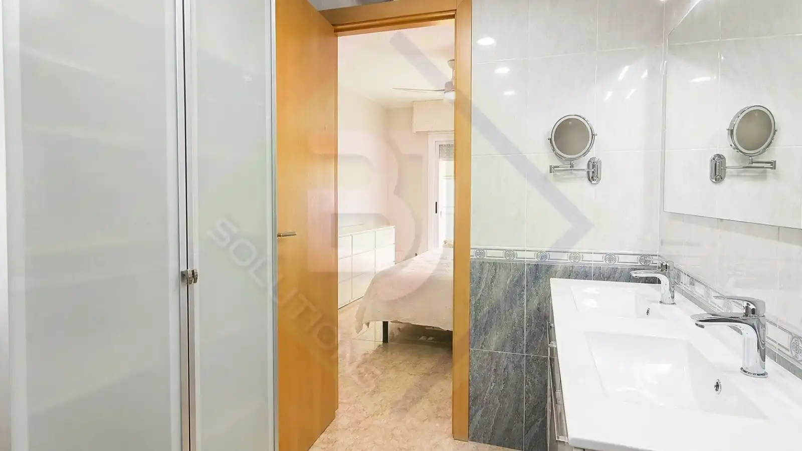 Piso en venta en CAMI RAL, Eixample
