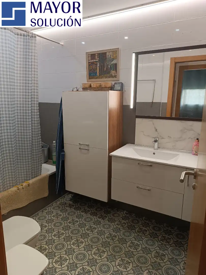 Baño de Piso en venta en Sant Celoni con Aire acondicionado, Calefacción y Trastero