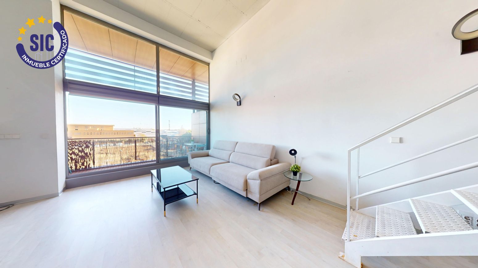 Sala d'estar de Pis en venda en  Valencia Capital amb Aire condicionat, Calefacció i Jardí privat