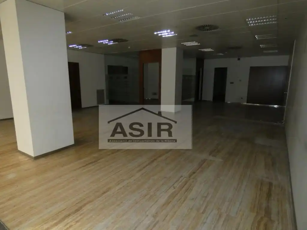 Gewerbefläche zur Miete in Casc Urbà, imagen 8