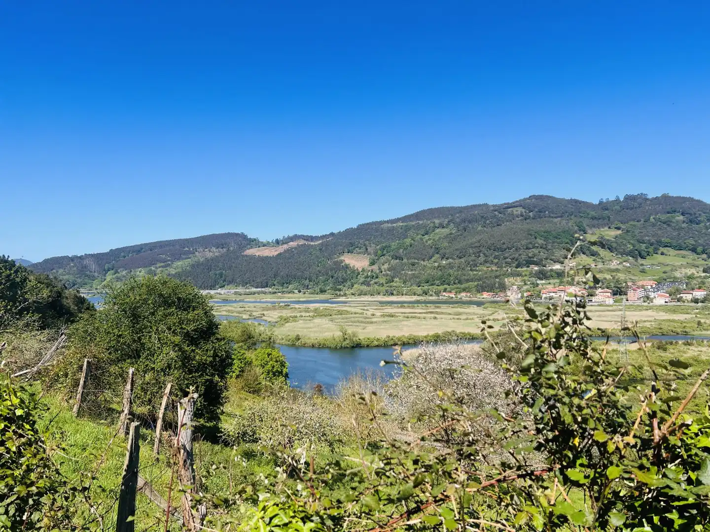 Vista exterior de Casa o chalet en venta en Voto con Terraza, Trastero y Balcón