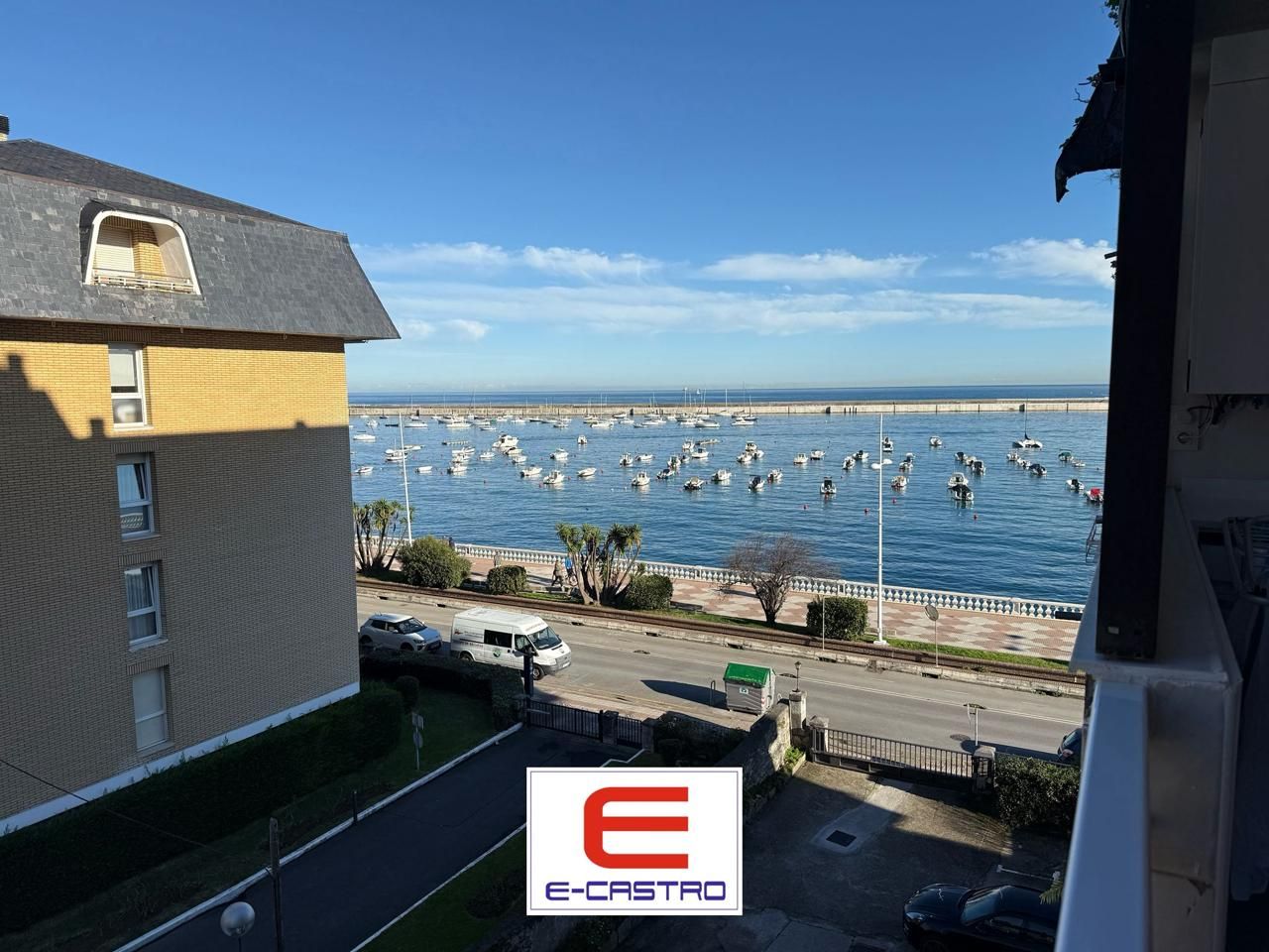 Parking of Flat for sale in Castro-Urdiales  with Heating, Terrace and Furnished