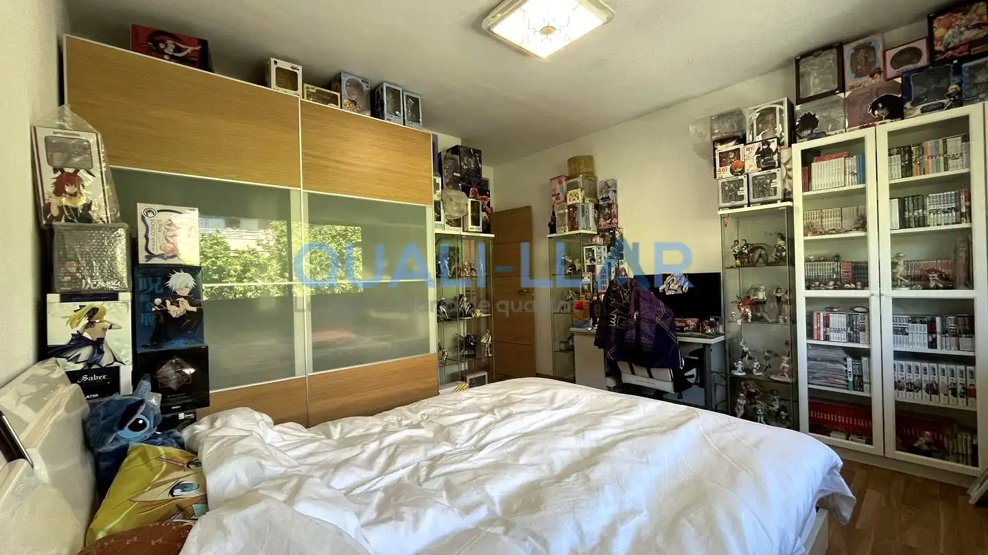 Dormitori de Pis en venda en Sant Feliu de Llobregat amb Aire condicionat, Jardí privat i Parquet