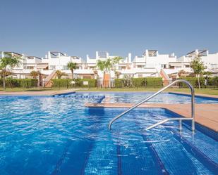 Schwimmbecken von Wohnung miete in Estepona mit Klimaanlage und Terrasse