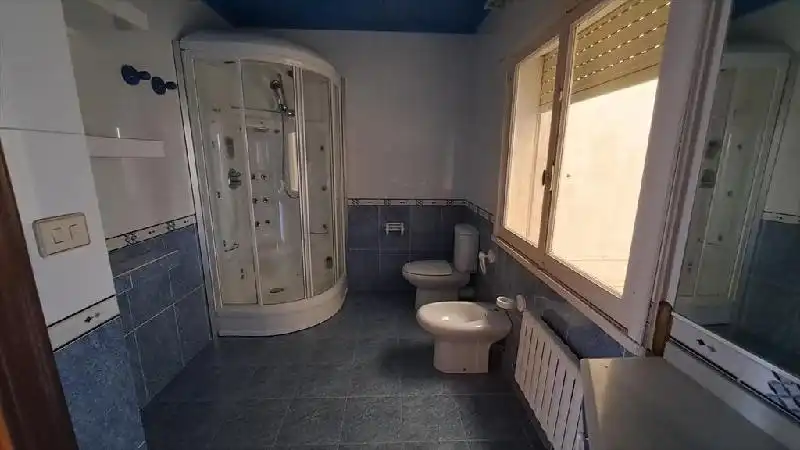 Bathroom of Flat for sale in Burela