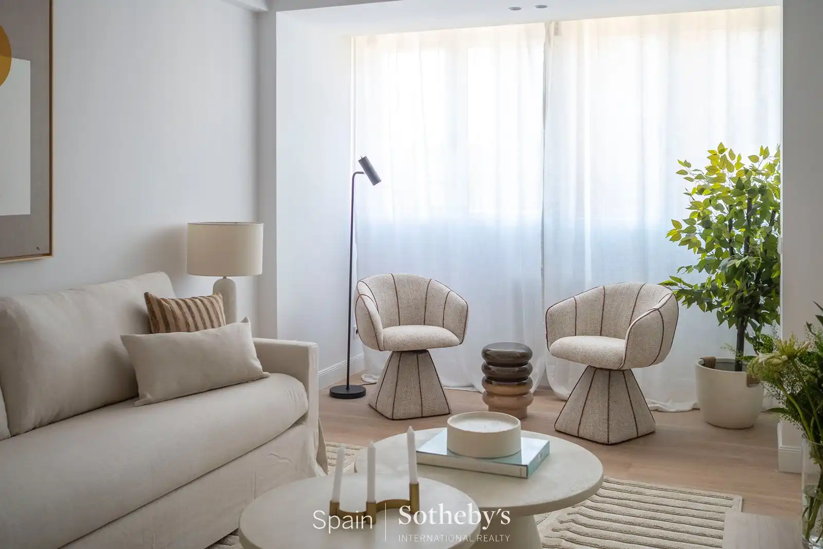 Wohnzimmer von Wohnungen zum Verkauf in Madrid mit Klimaanlage und Heizung