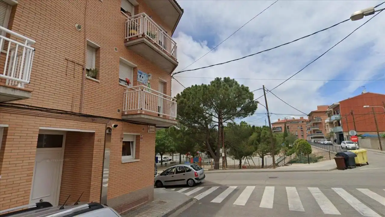 Parking with lift for sale in Doctor Josep Trueta, imagen 4