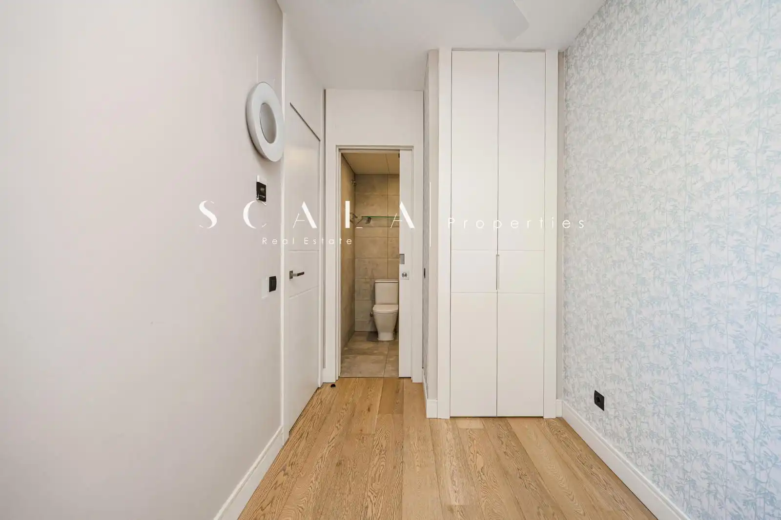 Schlafzimmer von Wohnung zur Miete in Madrid mit Klimaanlage, Heizung und Privatgarten